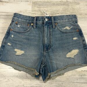 Madewell Relaxed Denim Shorts Size 25. NWT